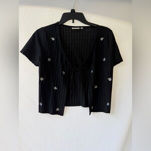 Like New Short Sleeve Tie Closure Cardigan Y2K Medium